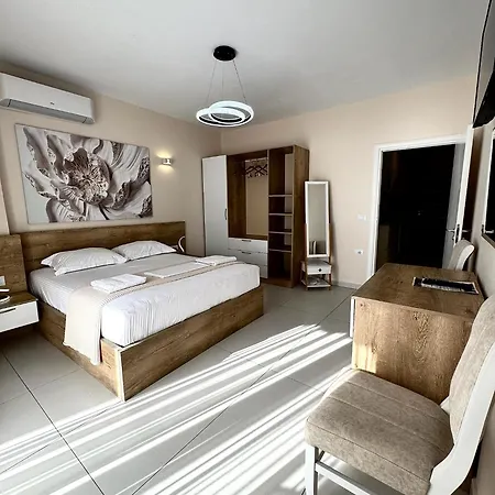 Luxury Saranda